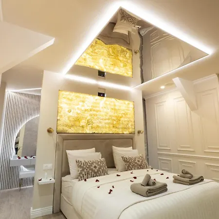 Love hotel Stellar Noisy-le-Sec