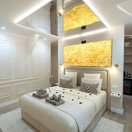 Love hotel Stellar